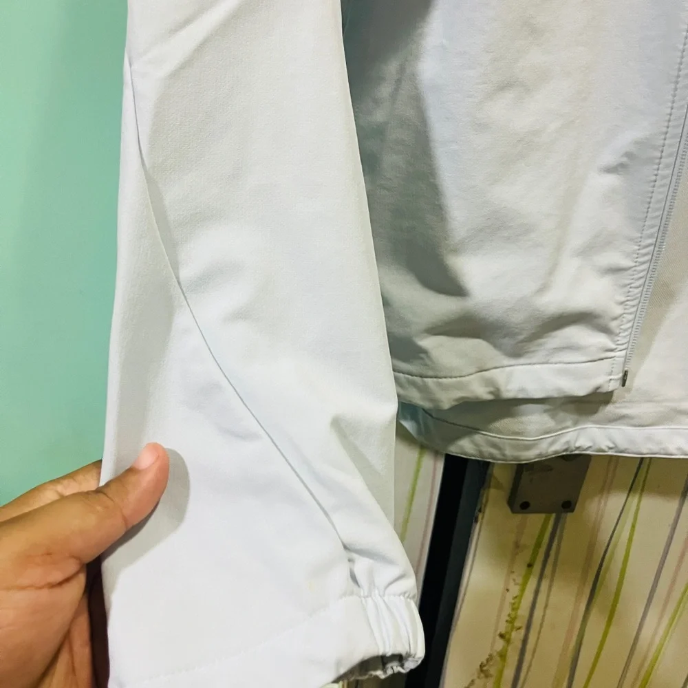 Adidas sports jacket ! - Picture 5 of 8